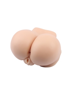 Tori's Plump Ass With Vagina Flesh